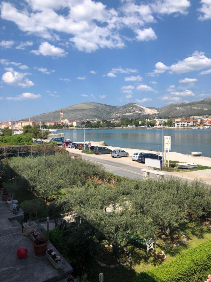 Apartments Kapetanovi Dvori Трогир Экстерьер фото
