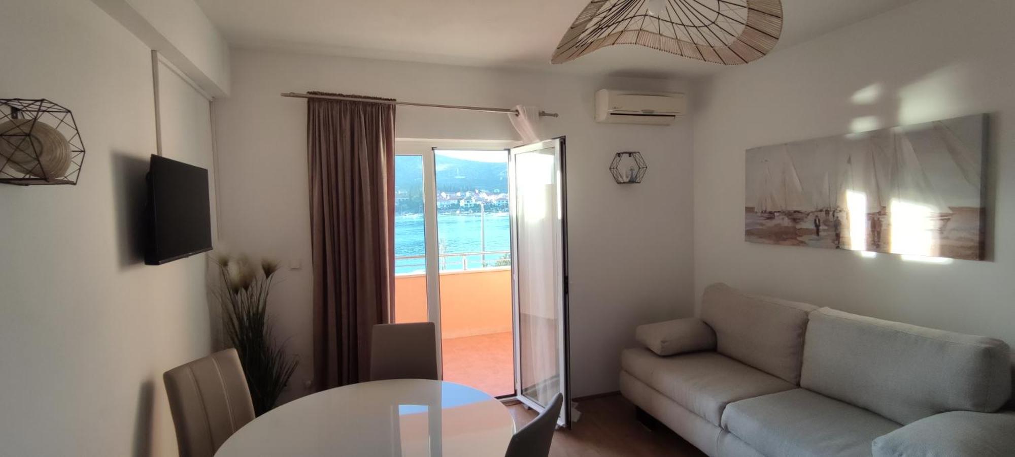 Apartments Kapetanovi Dvori Трогир Экстерьер фото