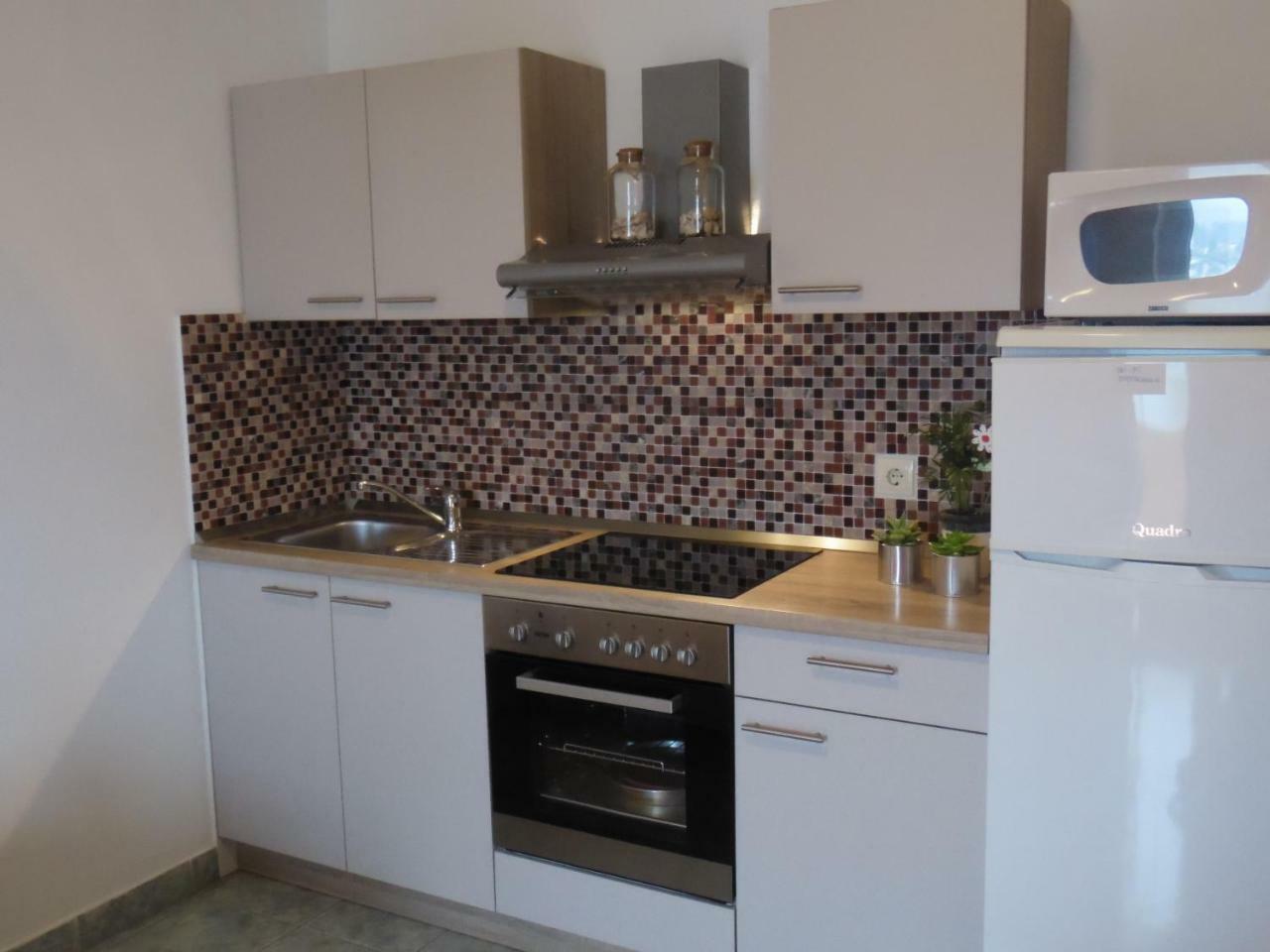 Apartments Kapetanovi Dvori Трогир Экстерьер фото